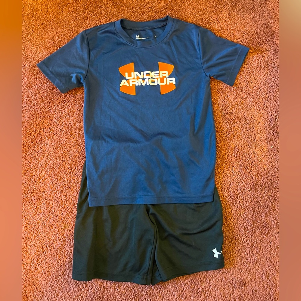 Under Armour Matching Set Little Boys size 6